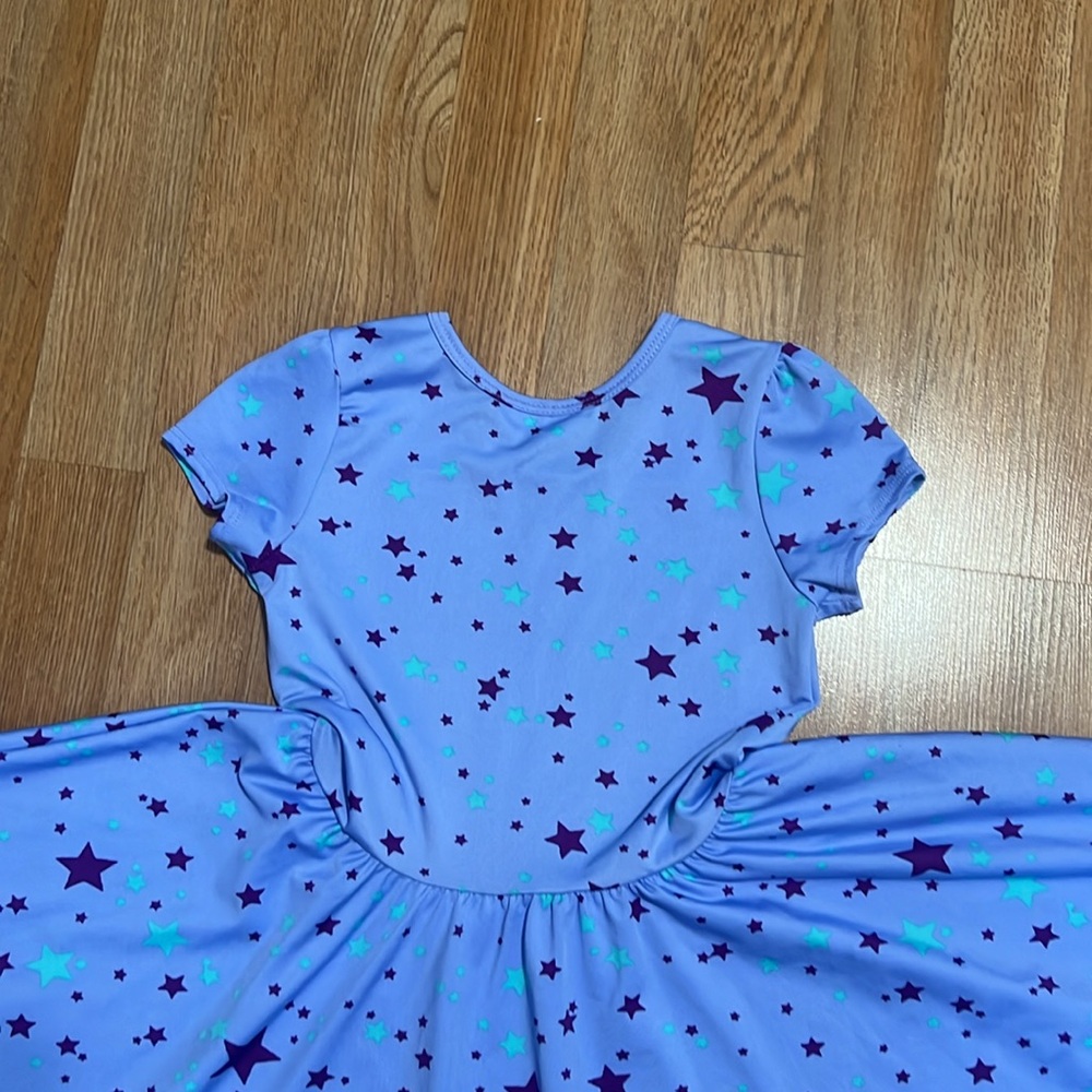 Star dresses - Picture 10 of 13